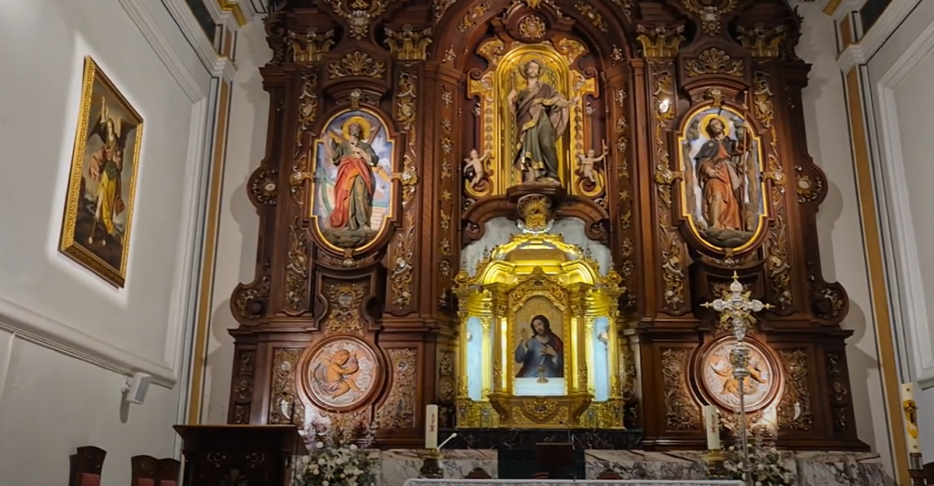 Church of San Jaime (Iglesia de San Jaime)  Altar