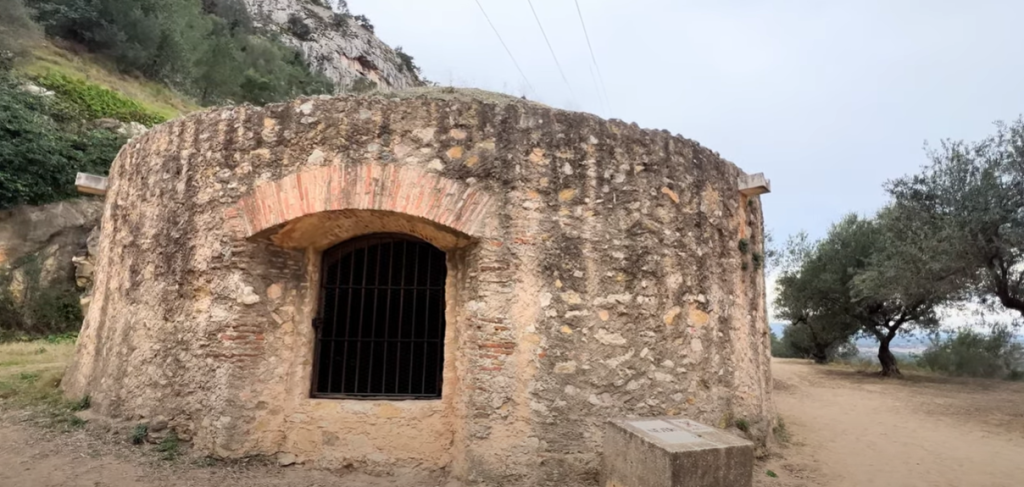 Visiting Xàtiva Spain: Castles, Conquests & History 3 Cova de les Gotetes – the Cave of Raindrops, which functioned as a water reservoir