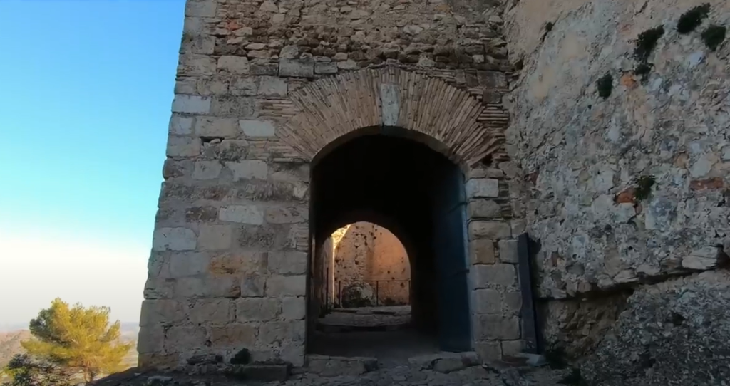 Visiting Xàtiva Spain: Castles, Conquests & History 6 Entering Xàtiva Castle