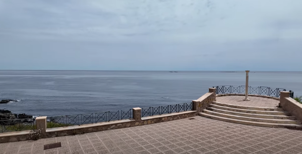 More views from the abandoned hotel