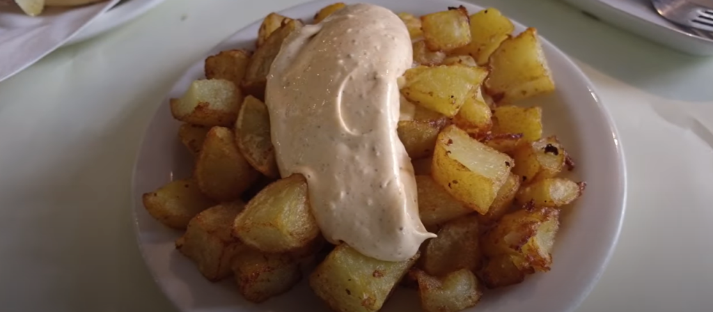 Konig patatas bravas