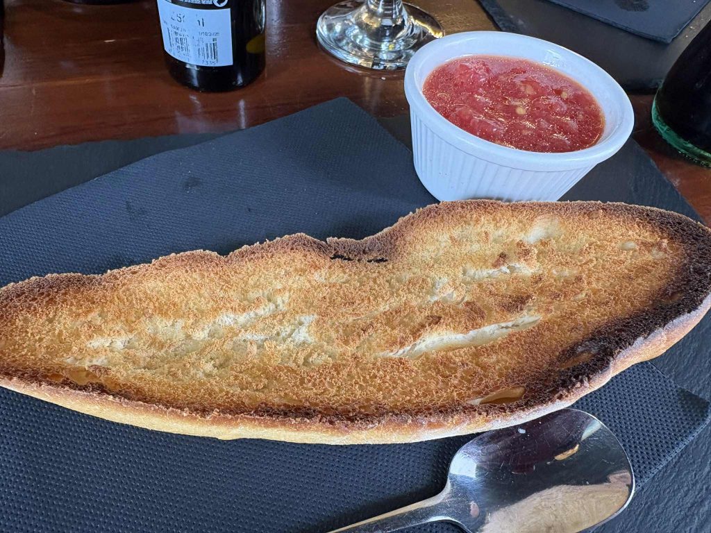 Tostada con tomate