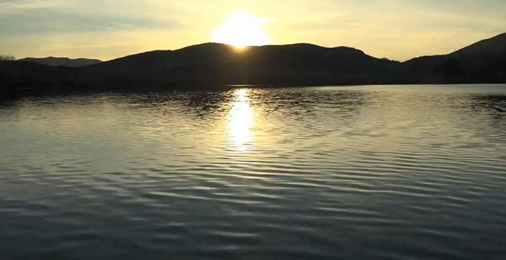 Lakes of Spain: Complete Guide to Natural Beauty & Hidden Gems 5 Lago de Carucedo