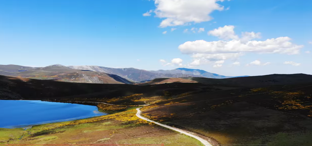 Lakes of Spain: Complete Guide to Natural Beauty & Hidden Gems 2 Lago de Sanabria