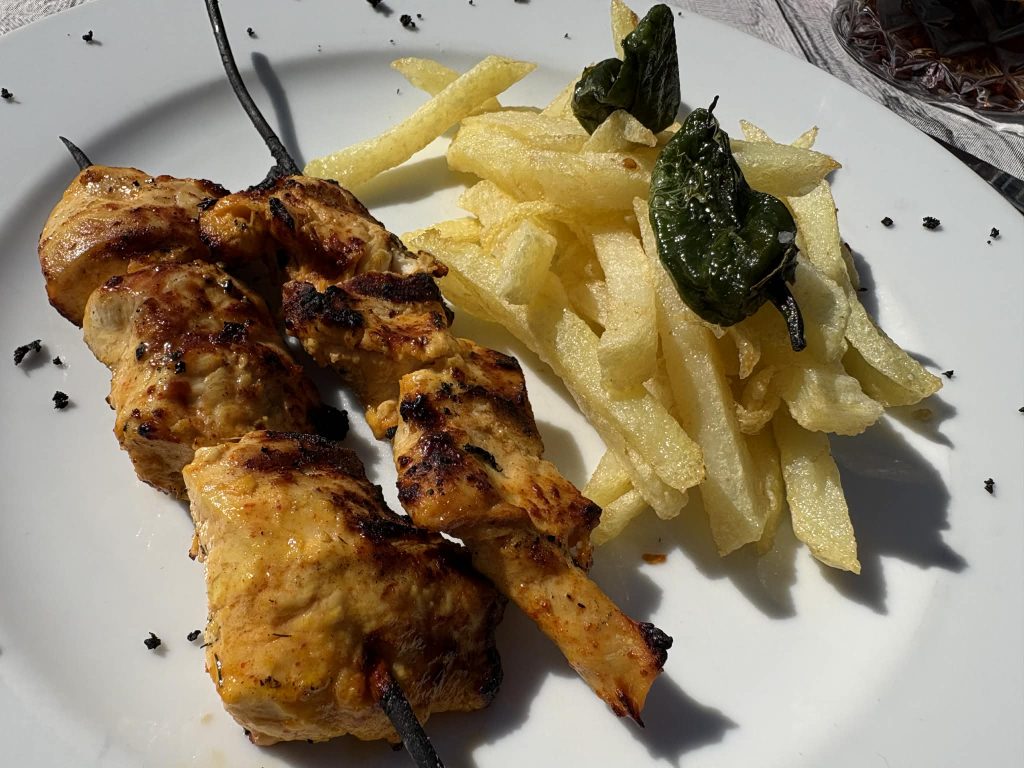 The Garden (Gastrobar) Dolores Lunch WOW! 7 chicken e1771957976111