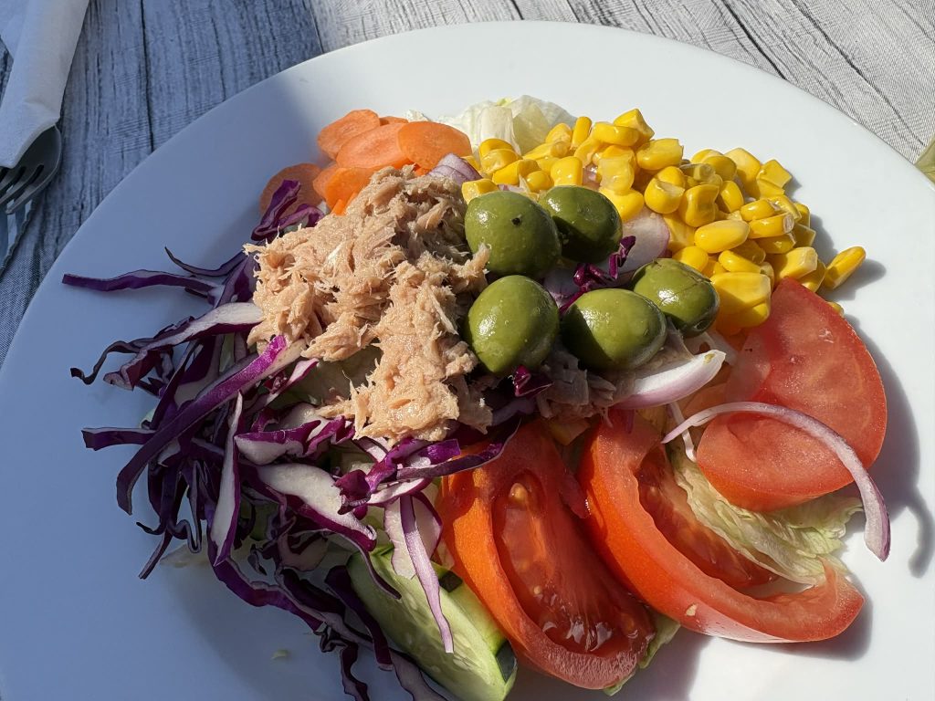 The Garden (Gastrobar) Dolores Lunch WOW! 4 salad e1771958053121