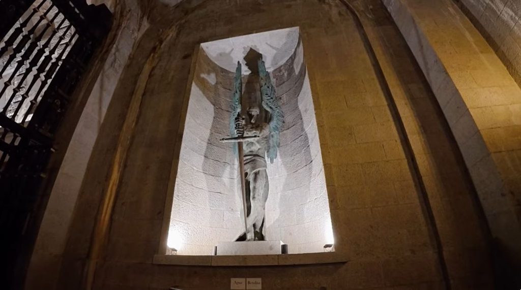Valle de Cuelgamuros The Amazing History 5 The Valley of Cuelgamuros The Underground Basilica statue
