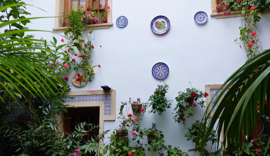 where to see flower patios in Córdoba
